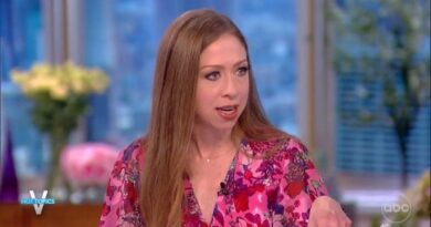 Chelsea Clinton Says Banning Sexually Explicit Books From Schools is "Harmful" to Children | The Gateway Pundit | by Cristina Laila