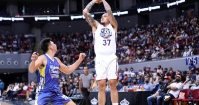 JR Quiñahan, here in one of his last games with the Road Warriors, has apparently irked NLEX management by playing pickup ball. —PBA IMAGES