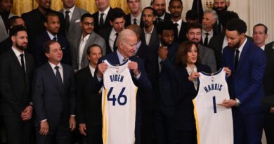 Go Warriors! Go Lakers! VP Harris, husband split over NBA series