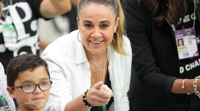 WNBA coach Becky Hammon denies mistreating pregnant player