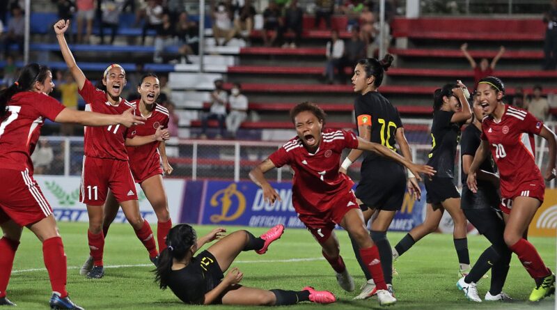 Sarina Bolden and the Filipinas celebrate a close victory in the SEA Games 2023. –PHILIPPINE WOMEN