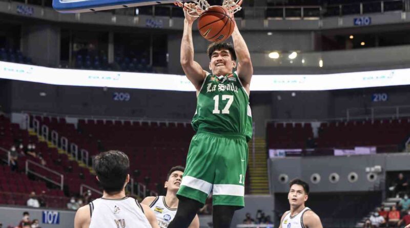 Kevin Quiambao (No. 17) has been solid for the Archers in the preseason tournament.