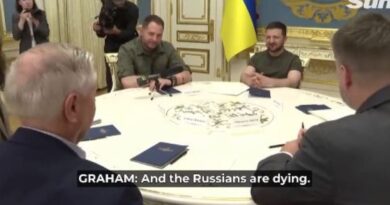 "The Russians are Dying. It's the Best Money We Ever Spent" - Lindsey Graham Cheers the Ukrainian Killing Fields in Meeting with Zelensky (VIDEO) | The Gateway Pundit | by Jim Hoft