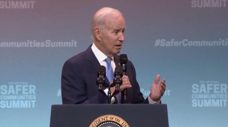 "Don't Make Me a Dog-Faced Lying Pony Soldier!" Biden During Remarks in Connecticut (VIDEO) | The Gateway Pundit | by Cristina Laila | 42