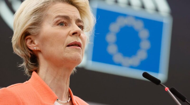 Secrecy around von der Leyen’s vaccine texts hurting EU reputation, say campaigners