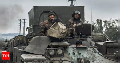 Ukraine infantry vow to fight on after US-made armour damaged - Times of India