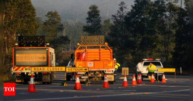 Bus carrying wedding guests in Australian wine region crashes and rolls, killing 10 & injuring 25 - Times of India