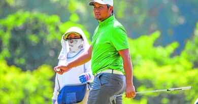 Mondilla opens with 60 for five-shot lead