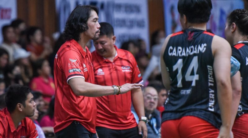 Chery Tiggo coach Aaron Velez PVL