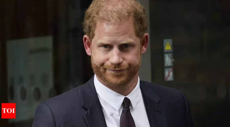 Harry: Prince Harry fights for trial in hacking case against Murdoch's UK group - Times of India