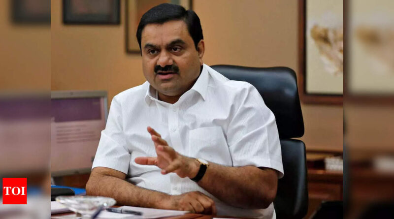 'Adani Green mulls raising $1.5 billion to fund expansion' - Times of India