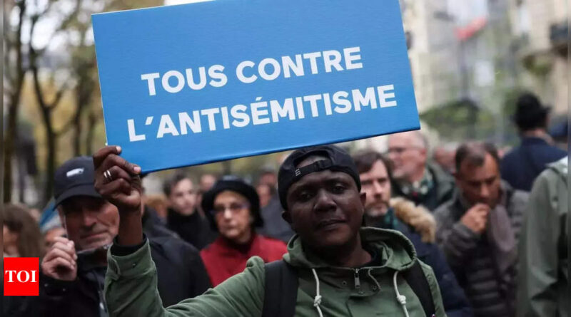 Paris march against anti-Semitism rallies over 100,000 people - Times of India