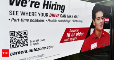 US weekly jobless claims rise more than expected - Times of India