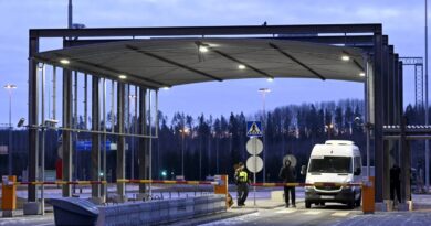 Finland slams shut some Russia border crossings